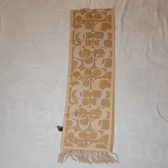 Coach Logo Scarf - Picture 2 of 5